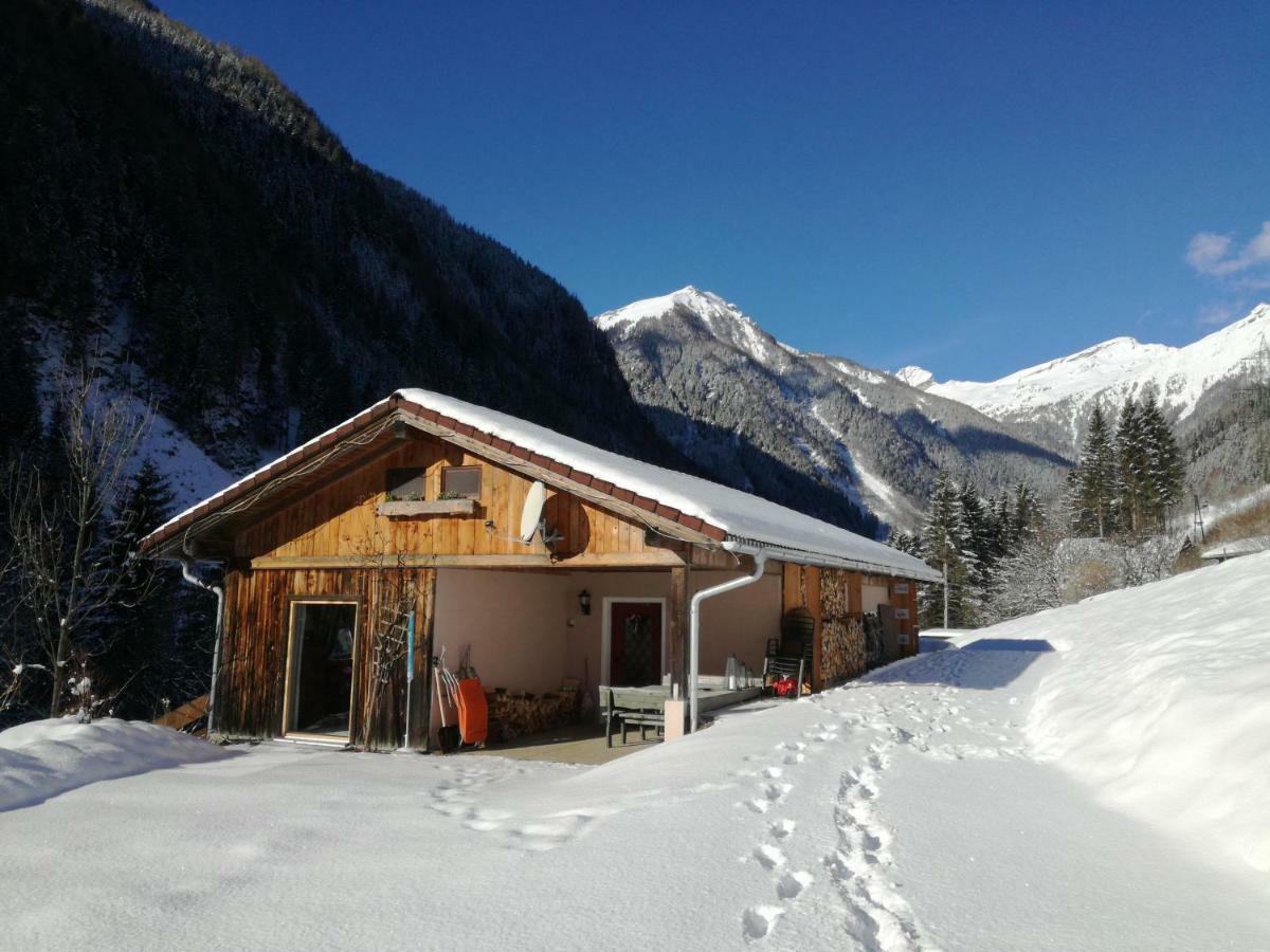 Ferienhaus Am Wallnerhof Flattach Exteriör bild