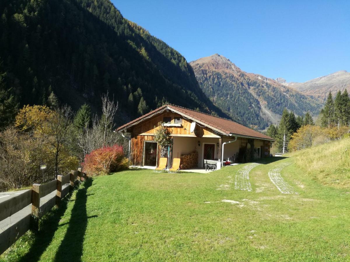 Ferienhaus Am Wallnerhof Flattach Exteriör bild