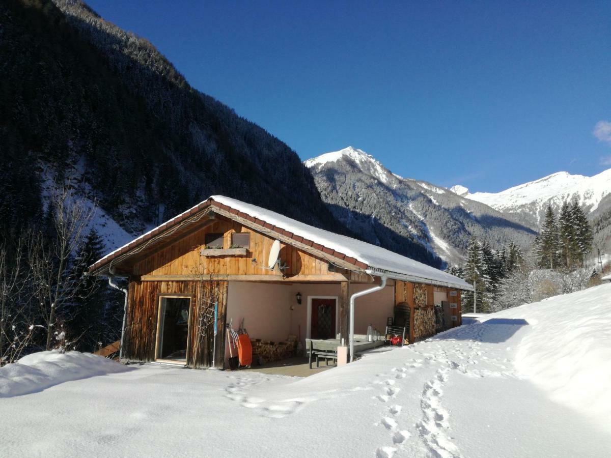 Ferienhaus Am Wallnerhof Flattach Exteriör bild